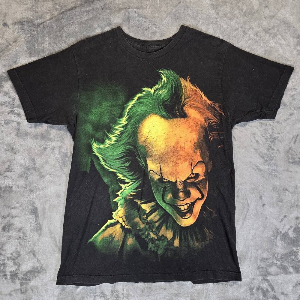 IT Chapter Two Movie Pennywise Clown T Shirt Size Medium Spirit Halloween
